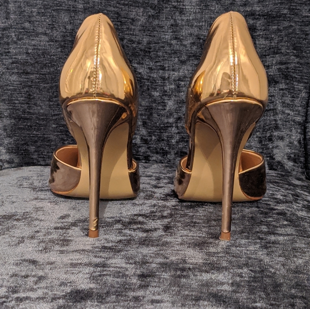 Steve Madden shiny gold heels - Picture 3 of 3